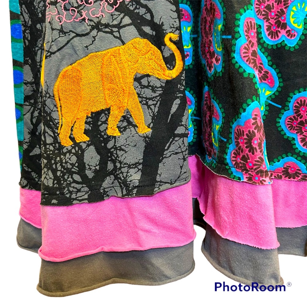 Vibrant Desigual midi dress with embroidered details, size L